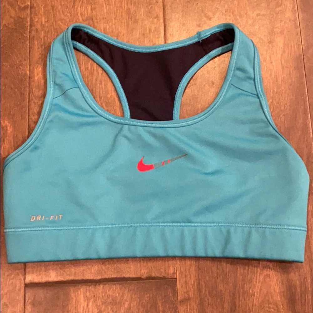 Nike dry fit sports bra